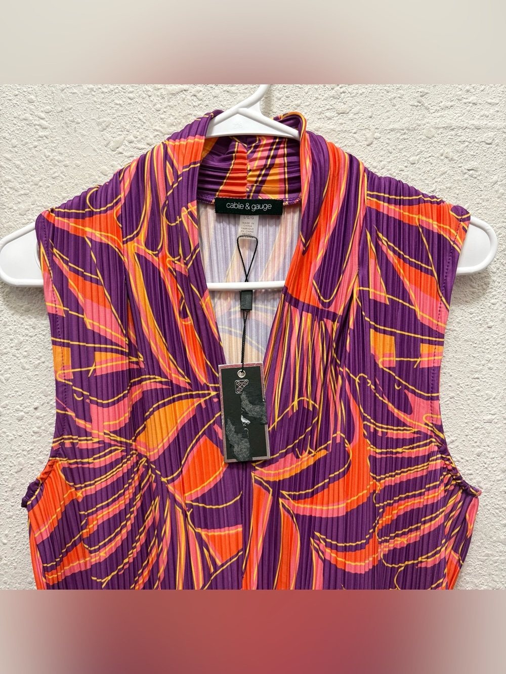 Cable & Gauge Purple & Orange Pleated V-Neck Tank Top NWT Large - Picture 2 of 6